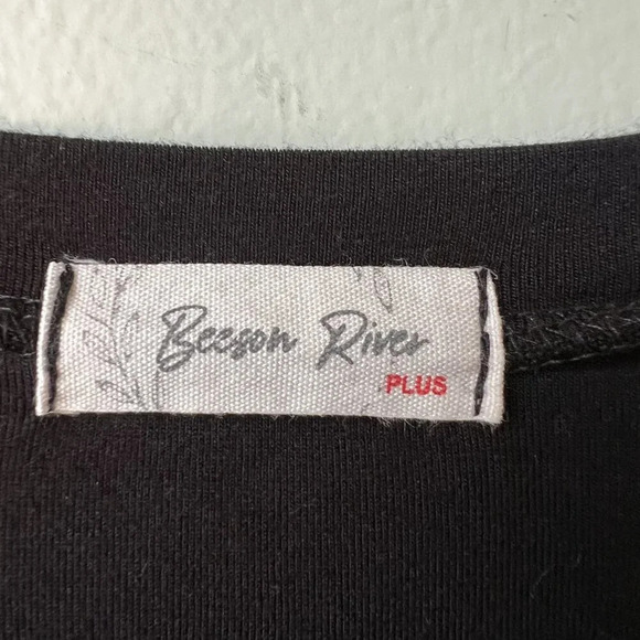 Beeson River Plus Size 1X Black Button-Front Top - Picture 2 of 3
